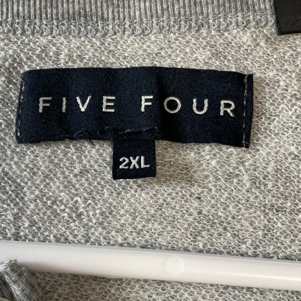 FIVE Four - Picture 3 of 5
